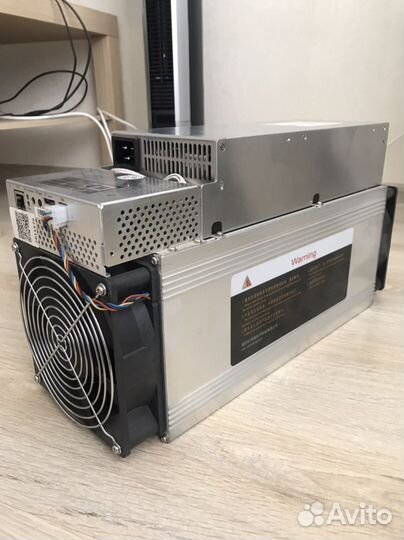 Асик Whatsminer M50 118th/s