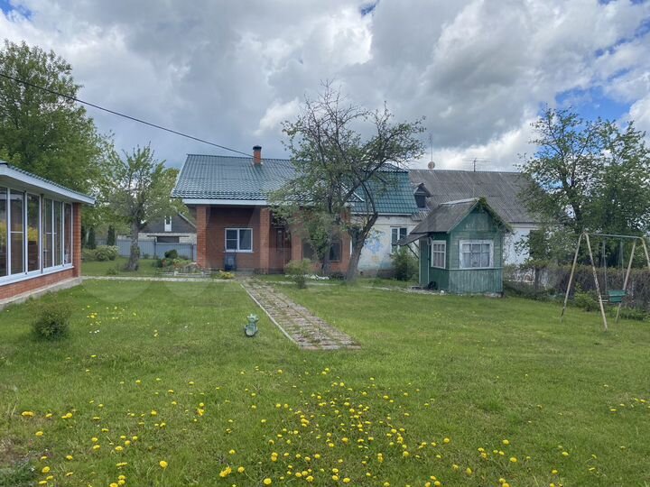 Дом 208 м² на участке 15 сот.