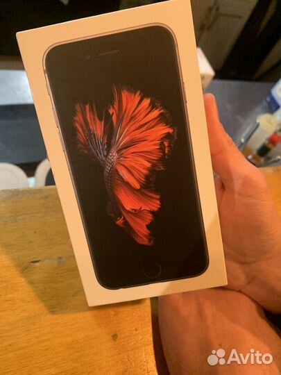 iPhone 6S, 32 ГБ