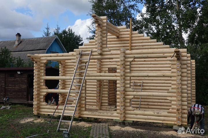 Сруб Бани из оцилиндрованного бревна