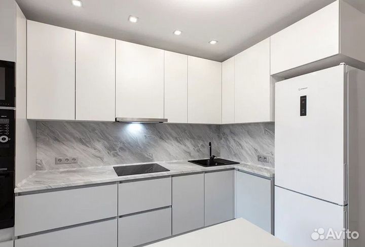 Кухня под потолок на заказ