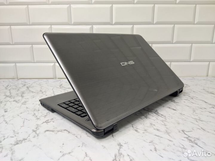 Ноутбук DNS core i3/ram 6gb