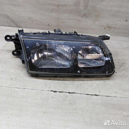Фара правая Mazda 626
