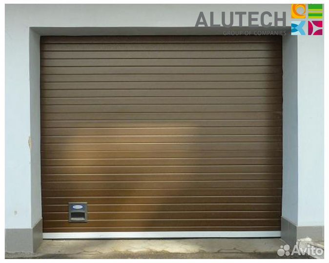 Секционные ворота для гаража alutech