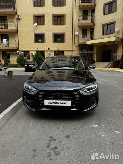 Hyundai Elantra 2.0 AT, 2018, 180 000 км