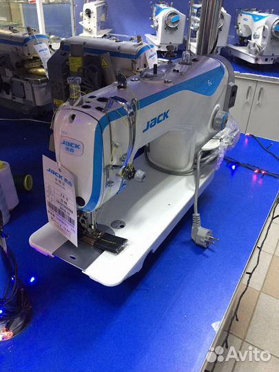 Прямострочная швейная машина Jack JK-F4(комплект)