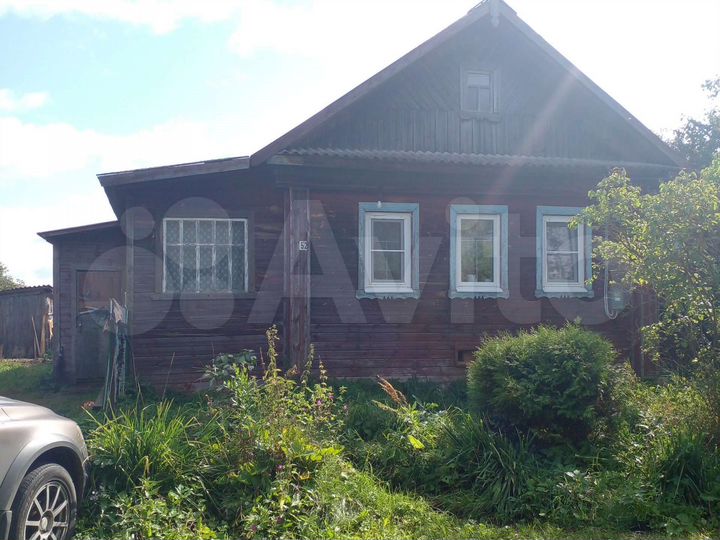 Дом 54,8 м² на участке 1,23 га