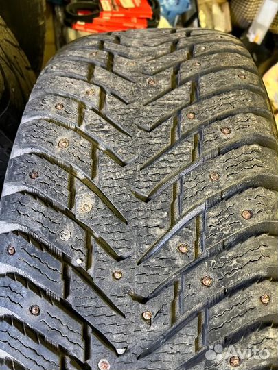 Nokian Tyres Hakkapeliitta 8 SUV 285/60 R18