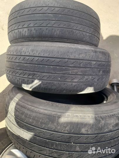 Yokohama BluEarth E75 215/60 R16