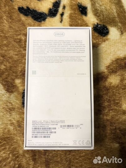 iPhone X, 256 ГБ