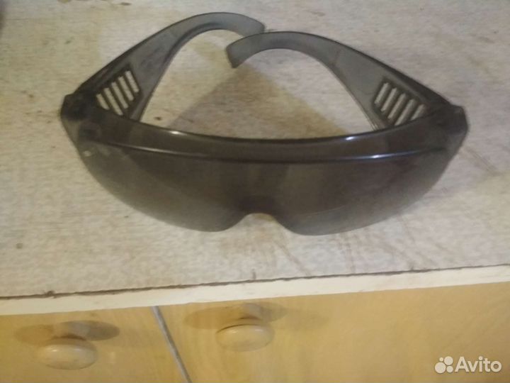 Очки защитные