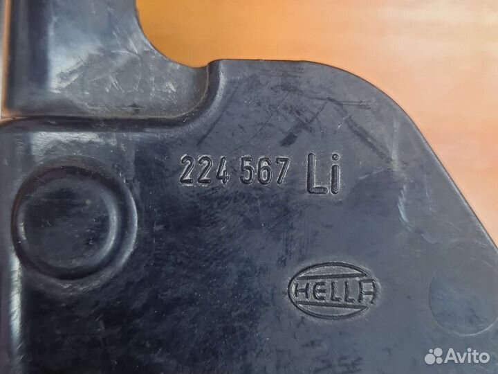 Кронштейн фар для BMW X5 E53 2000-2007