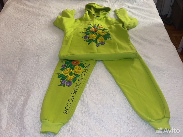 Костюм спортивный