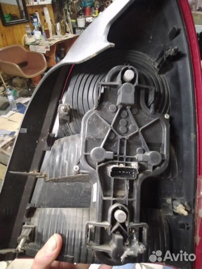 Продам задний левый фанарь Ниссан примьера