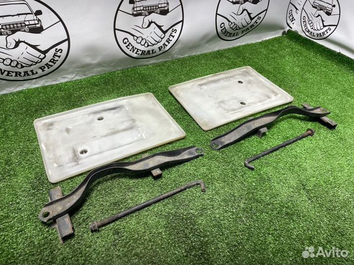 Крепление аккумулятора Toyota Hilux Surf KZN185