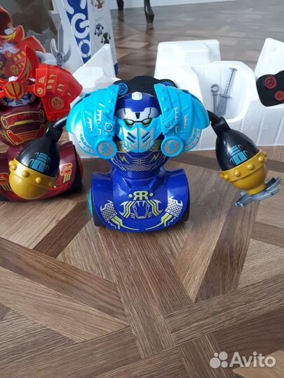 Роботы Robo Kombat викинги