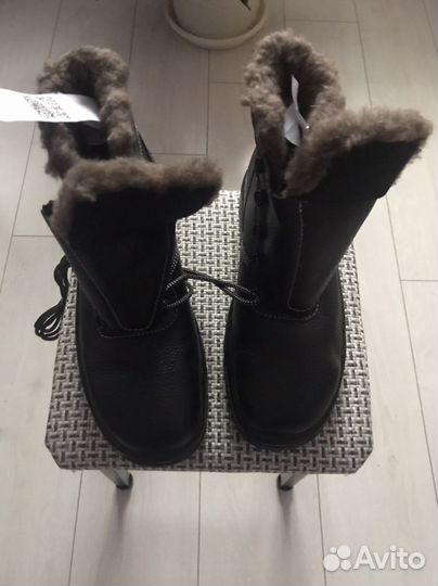 Ботинки зимние новые