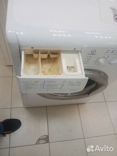 Стиральная машина Indesit wisl85W (18)