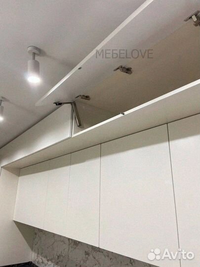 Кухонный гарнитур новый в рассрочку