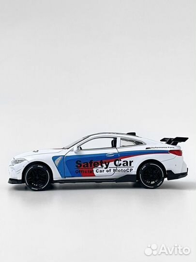 Коллекционная Машинка 1:32 BMW бмв М4