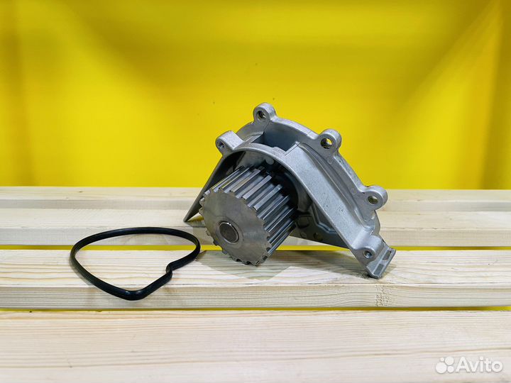 Водяной насос (помпа) Peugeot 206/307/406/407/807