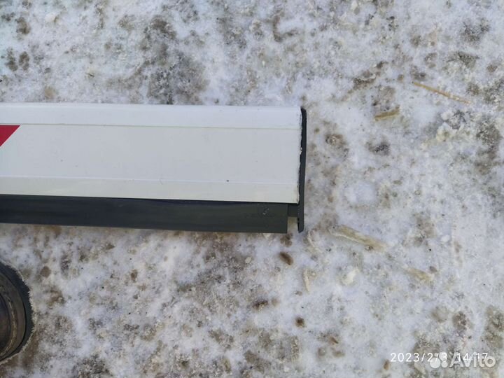 Стрела шлагбаума