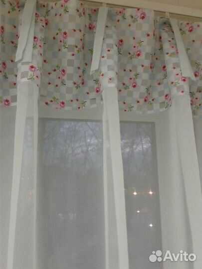 Штора на завязках для кухни