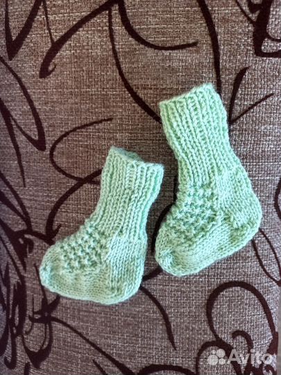 Носочки - пинетки для новорожденного (ручная вязка