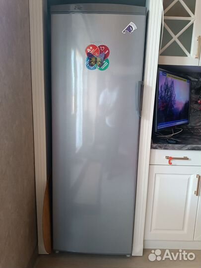 Морозильник, и холодильник