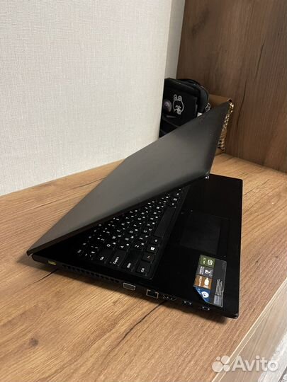Мощный ноутбук Lenovo на SSD 240 гб / 10 гб озу