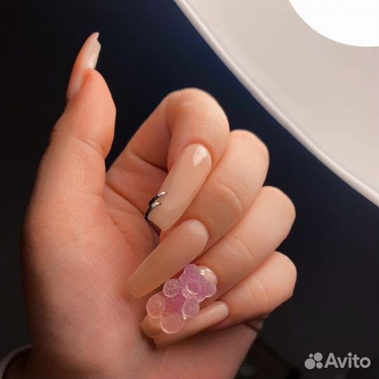 Наращивание ногтей, маникюр, креативные дизайны