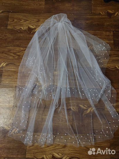 Свадебная фата с бусинами