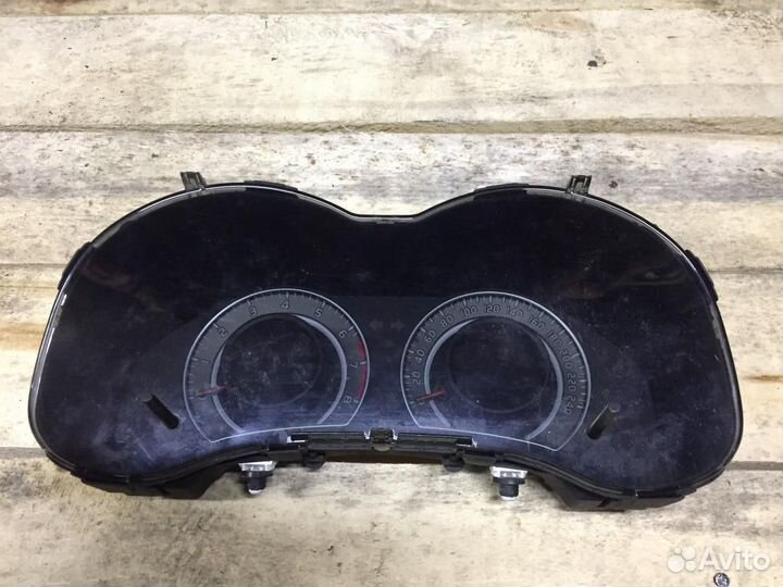 Щиток приборов Toyota Corolla 150