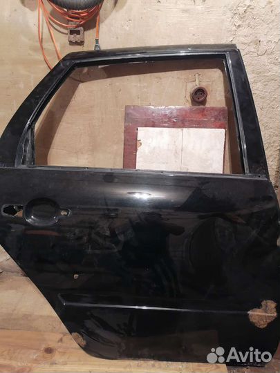 Продам дверь задняя калина 1