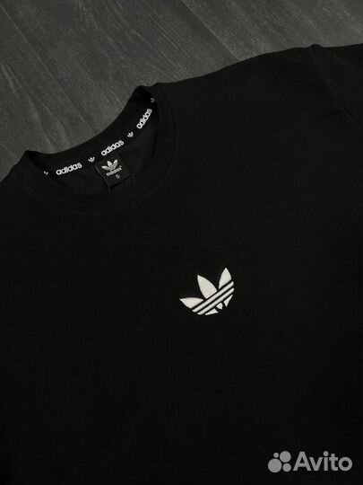 Футболка adidas