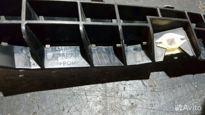 Кронштейн бампера задний левый Subaru Impreza Wrx