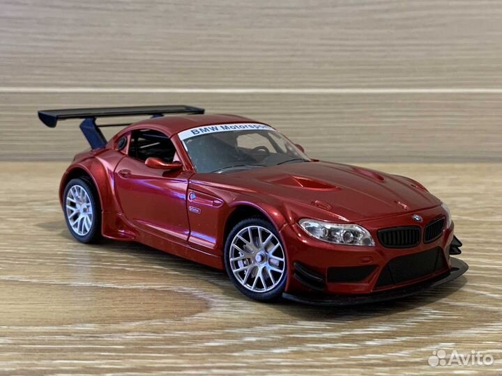 Радиоуправляемая модель BMW Z4 GT3 новая