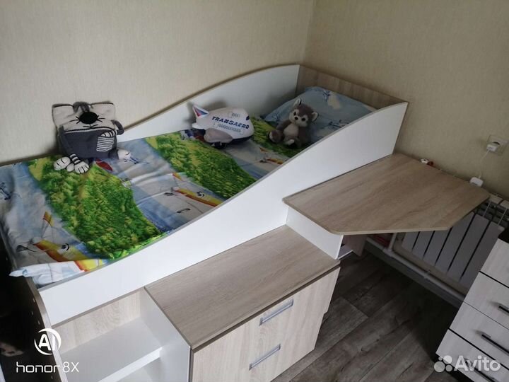 Детская кроватка