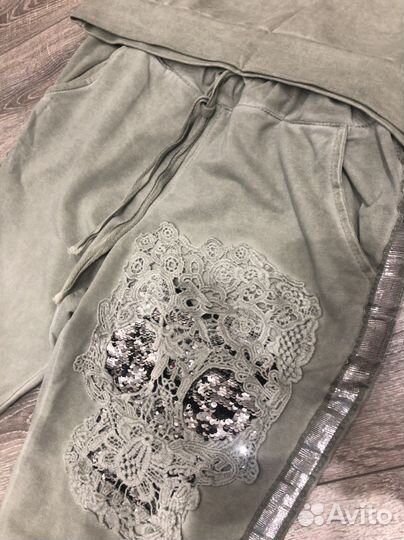 Костюм спортивный