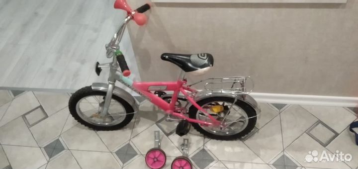 Детский велосипед для девочки 5 лет