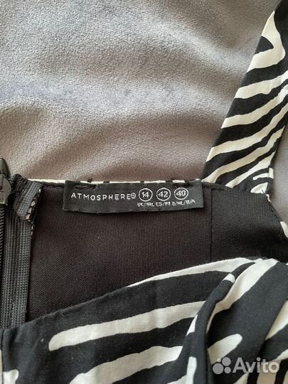 Atmosphere платье