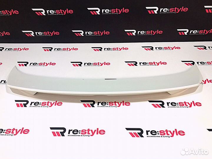 Спойлер Под стекло Lexus RX350 с16г Белый
