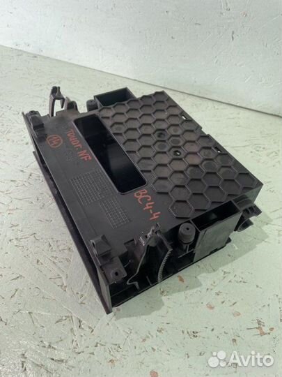 Крепление магнитолы Volkswagen Touareg 7P 3.0D