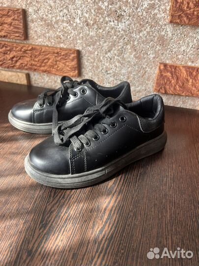 Кроссовки для девочки