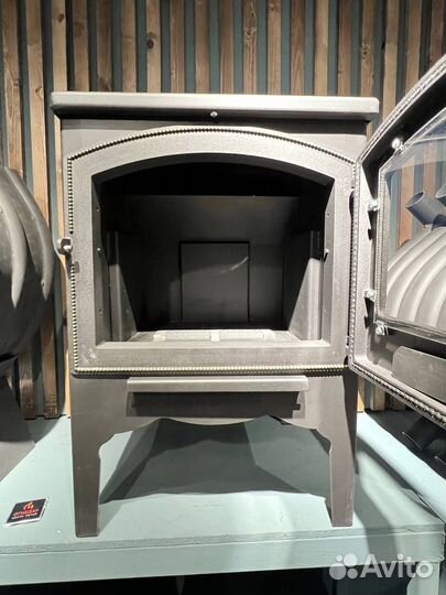 Камин для дома на дровах