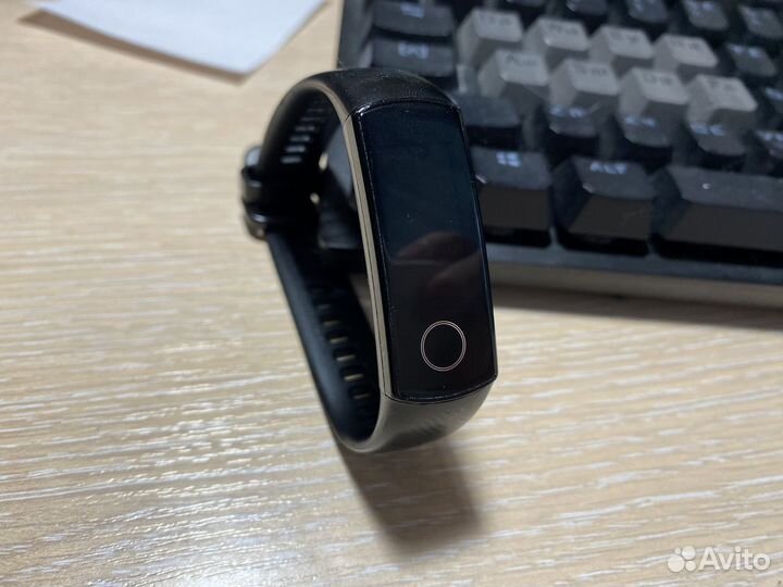 Фитнес браслет