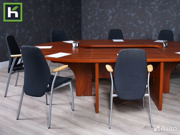 Стол для переговоров