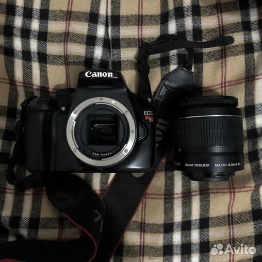 Зеркальный фотоаппарат canon eos rebel T3
