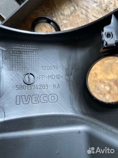 Кожух рулевой колонки Iveco Daily 5