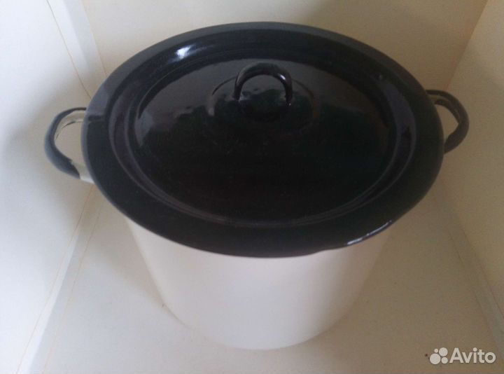 Кастрюли эмалированные